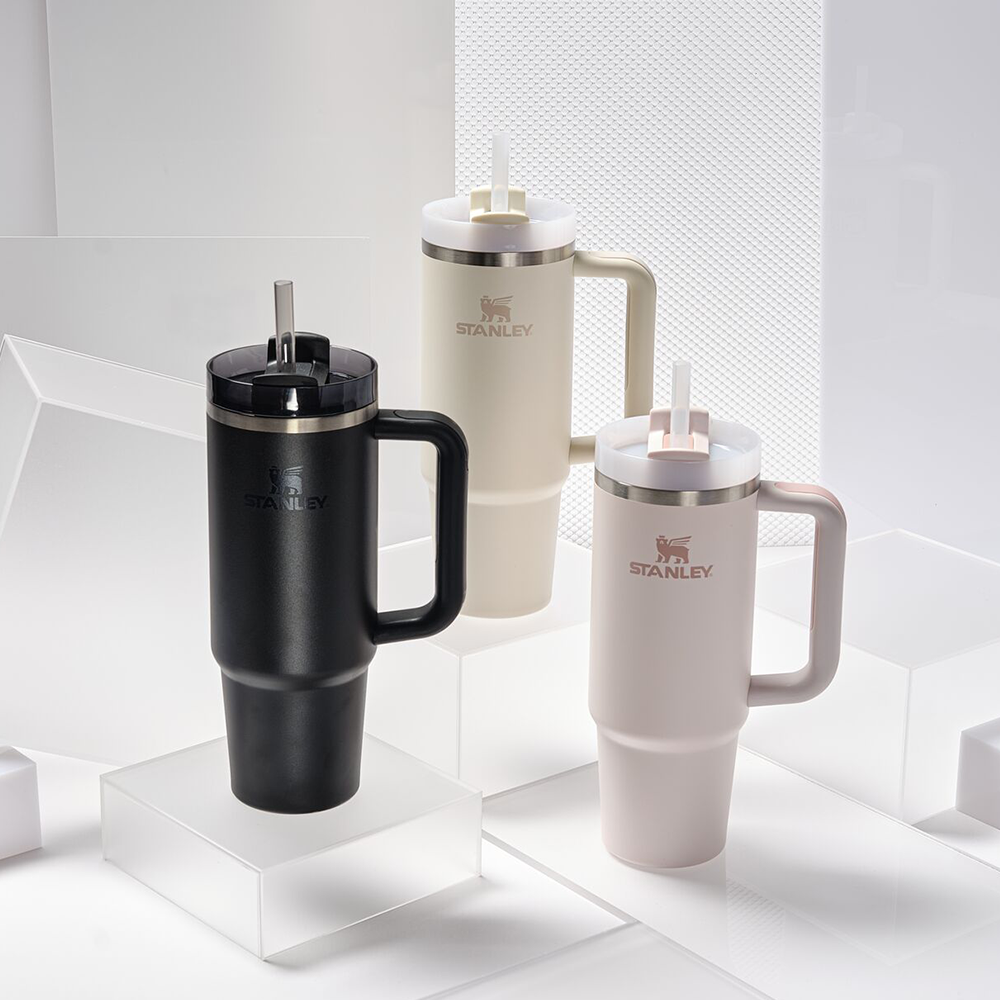 Quencher 吸管隨手杯2.0 | 1.18L | 消光黑2.0