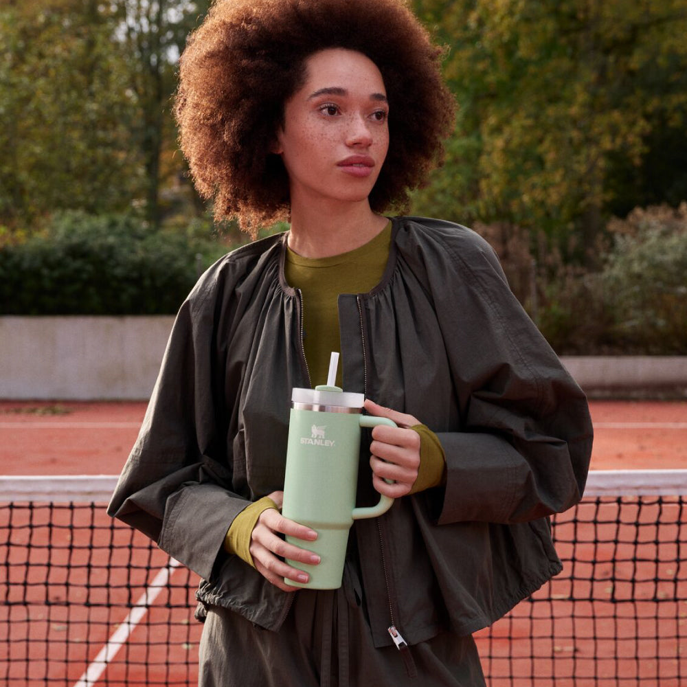 Quencher 冒險系列 吸管隨手杯2.0 | 0.88L | 開心果綠