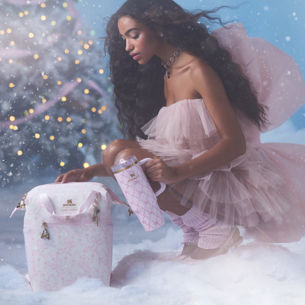 Stanley 1913 x LoveShackFancy 聯名系列 防漏吸管隨手杯 | 0.88L | 緞語甜心