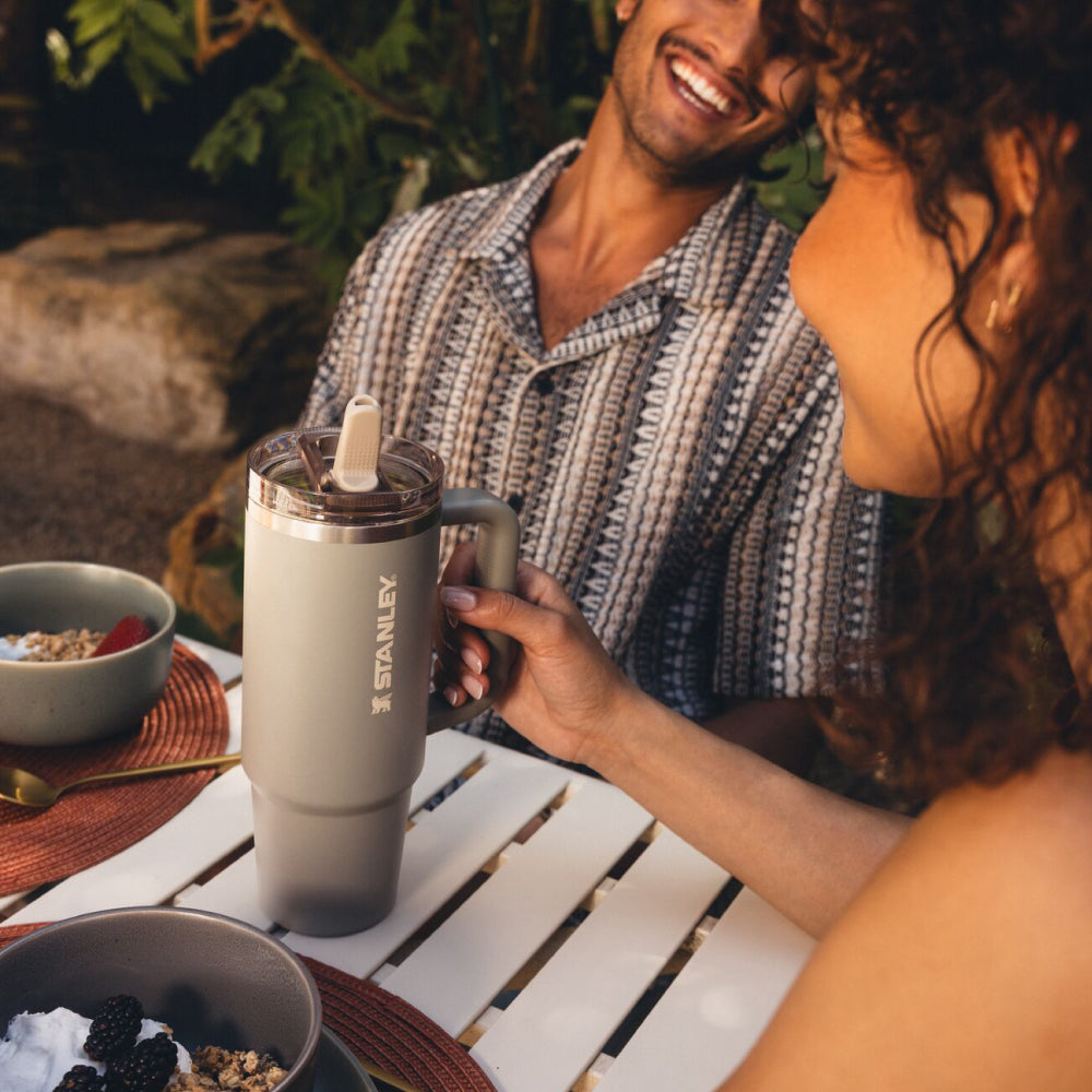 Quencher Protour 防漏吸管隨手杯 | 0.88L | 鼠尾草灰