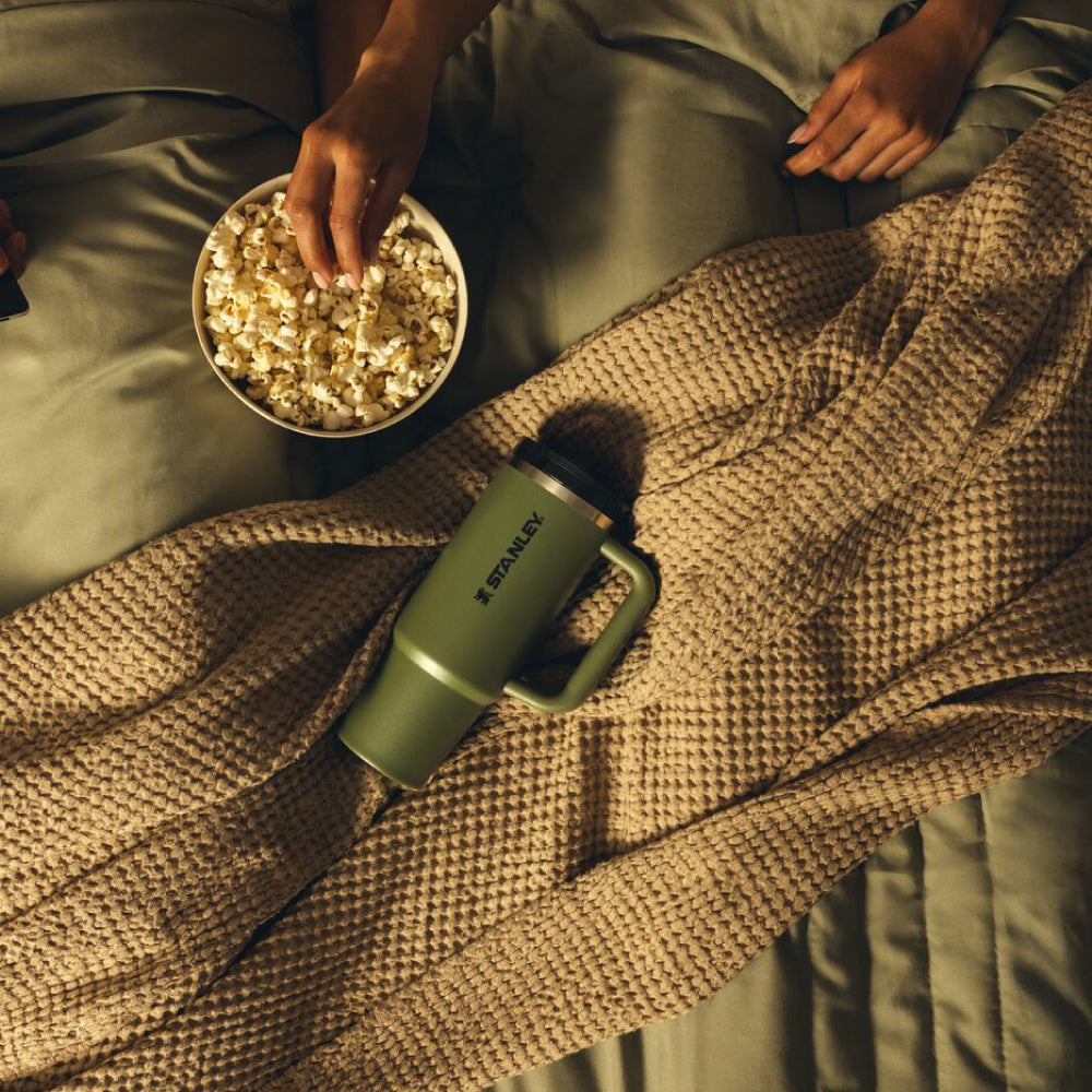 Quencher Protour 防漏吸管隨手杯 | 0.88L | 軍綠色