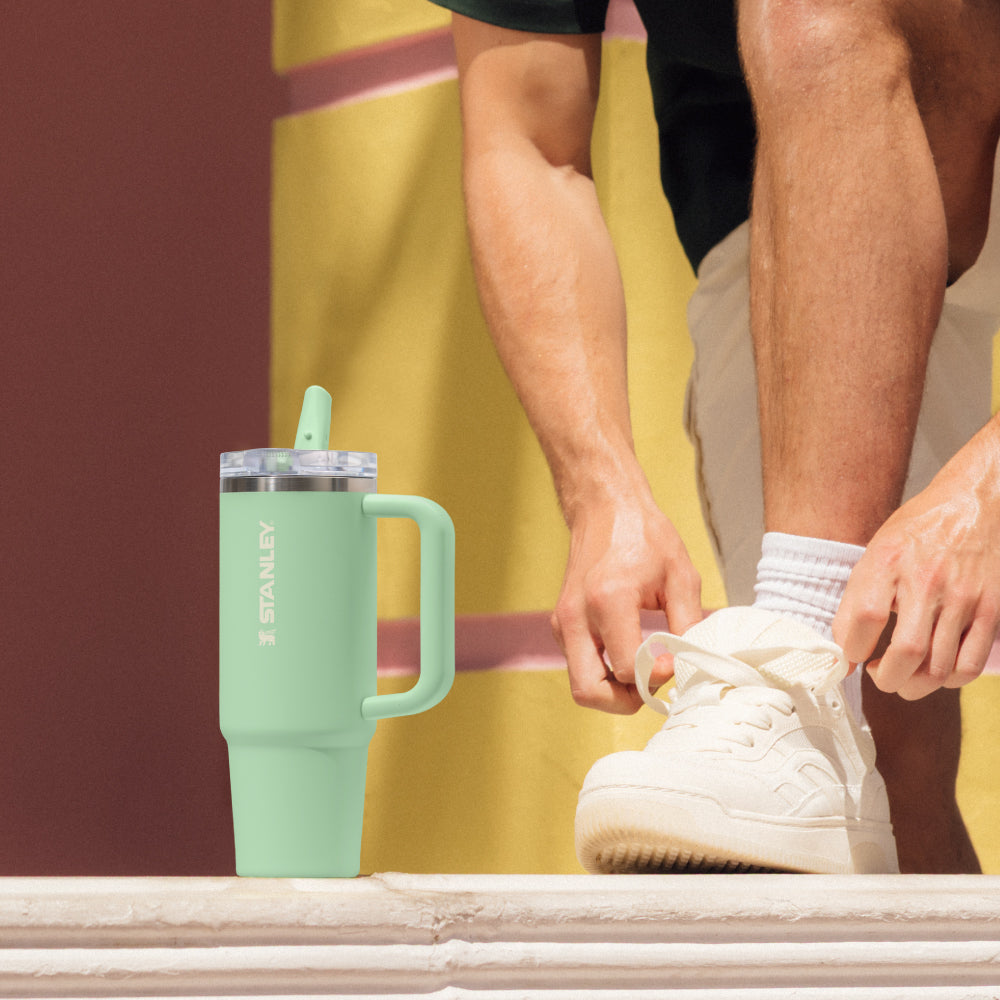 Quencher Protour 防漏吸管隨手杯 | 0.88L | 開心果綠