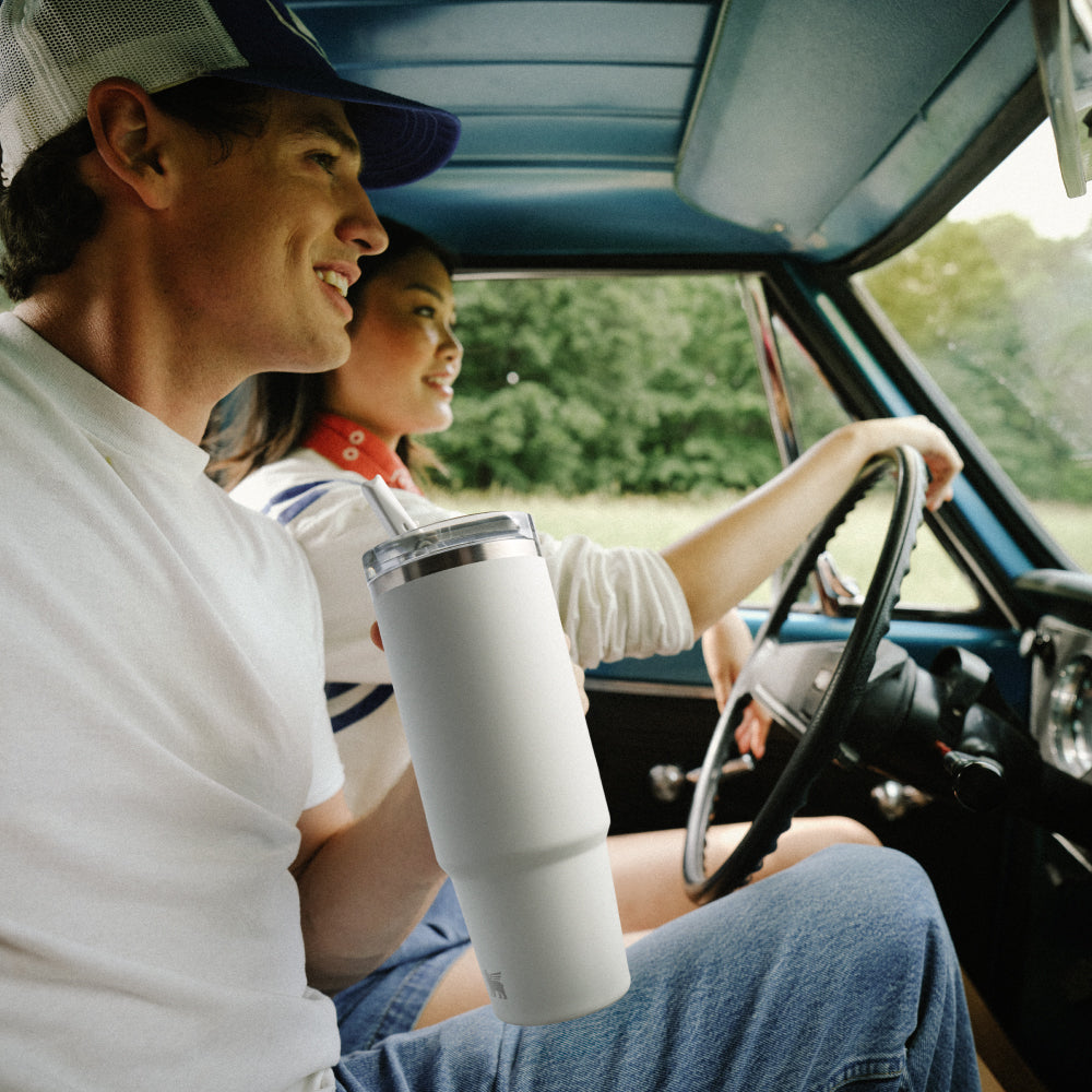 Quencher Protour 防漏吸管隨手杯 | 1.18L | 冰雪白