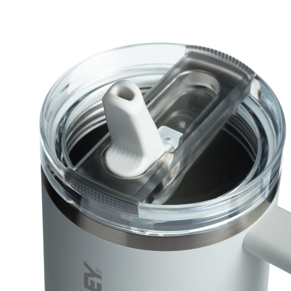 Quencher Protour 防漏吸管隨手杯 | 1.18L | 冰雪白