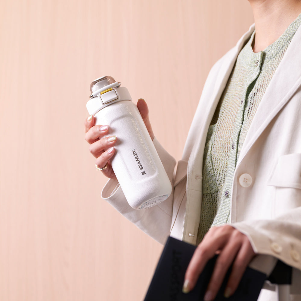 Wellspring 彈蓋提環水壺 | 0.47L |  錘紋白