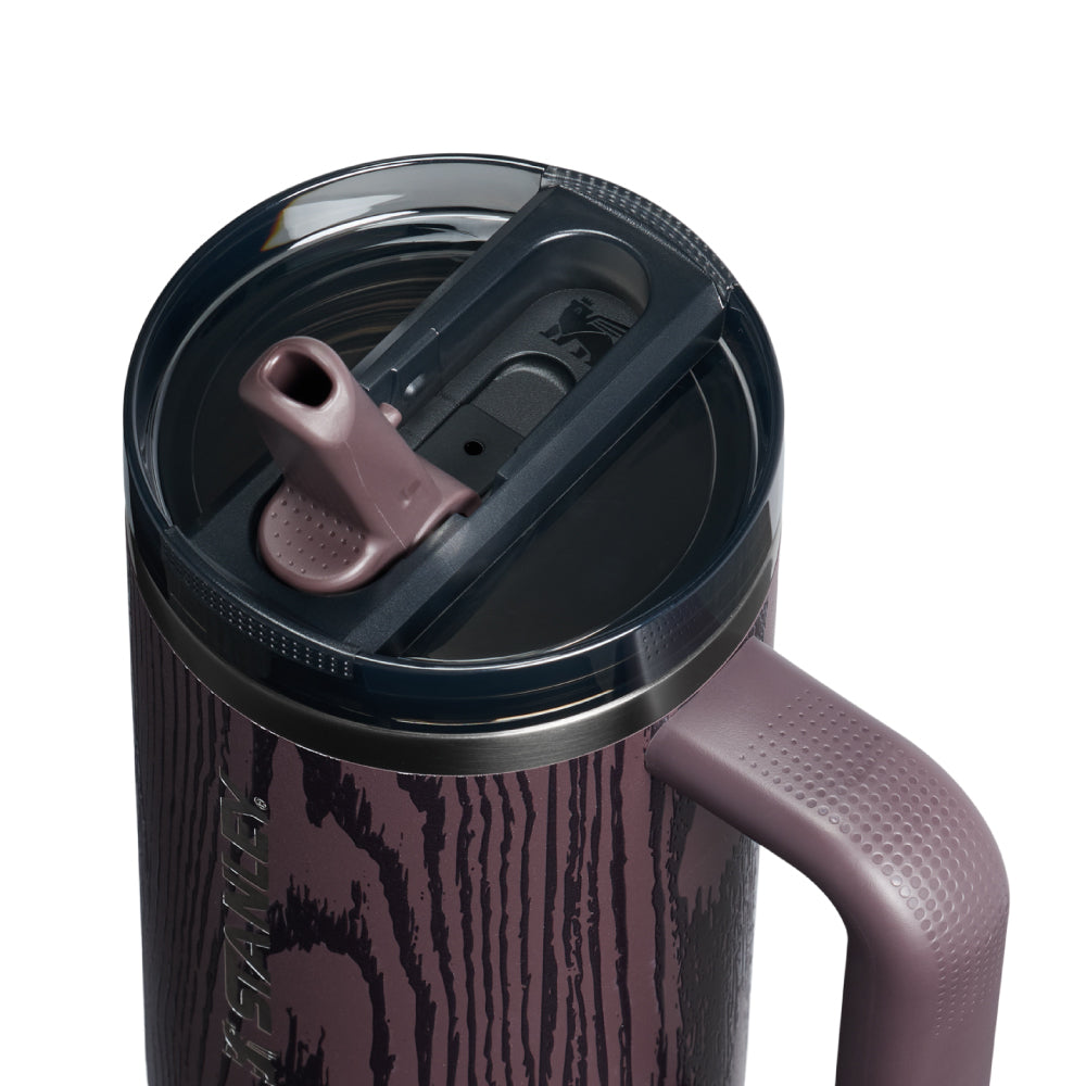 Quencher Protour 防漏吸管隨手杯 | 0.88L | Holiday冬日木屋(棕)