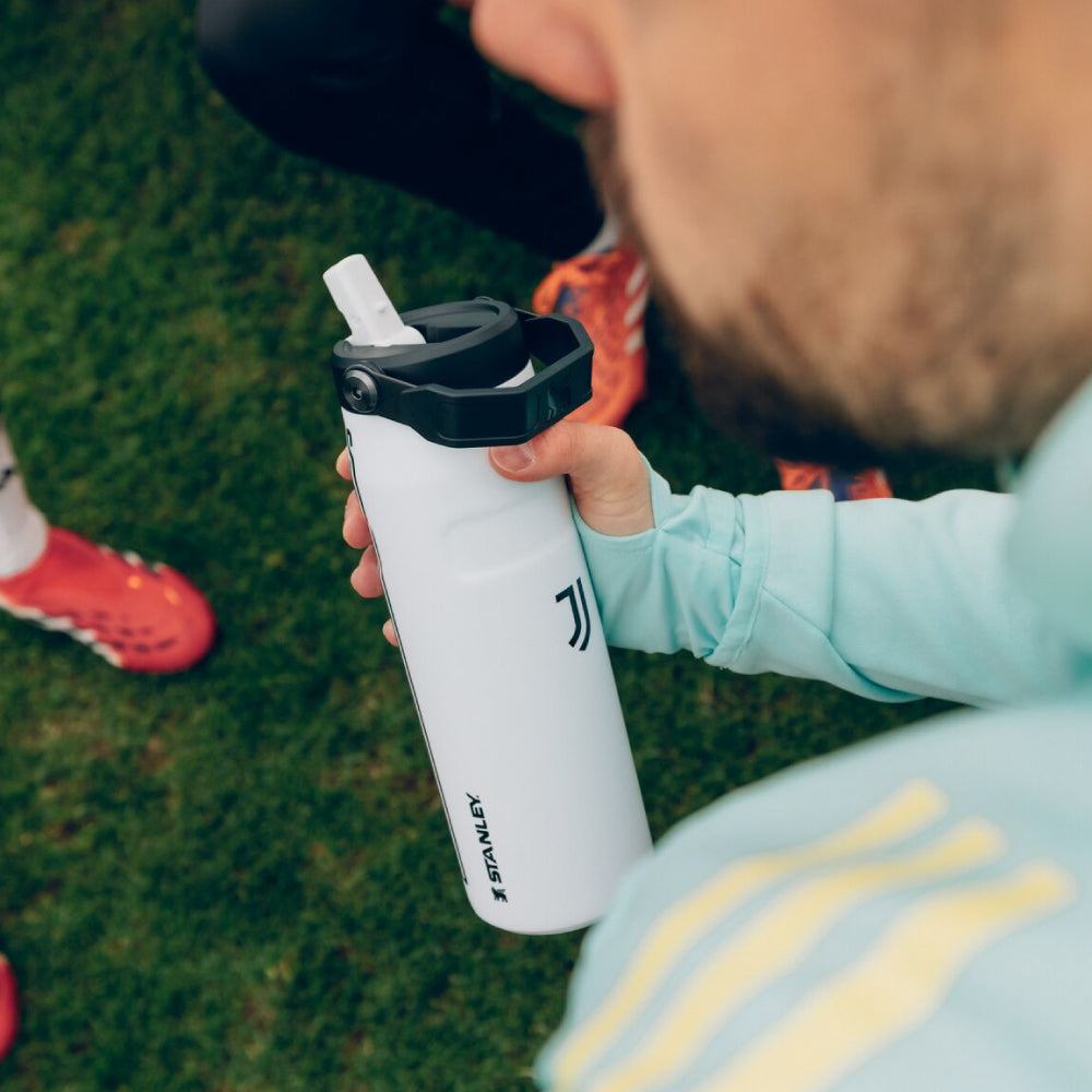 Stanley 1913 x Juventus 輕重力摺疊吸管杯 | 0.7L | Juventus