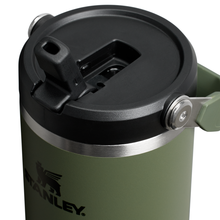 The IceFlow™ Flip Straw Tumbler 2.0 | 30 OZ - Dried Pine - Stanley AU